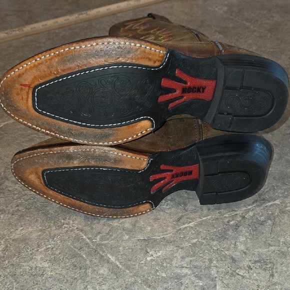 (J46) Woman's Rocky Heeled Boots Sz 8.5 - Picture 5 of 11